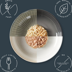 Reveal Fish & Chicken Variety Selection in Broth Grain-Free Flaked Wet Cat Food, 2.47-oz can, case of 20